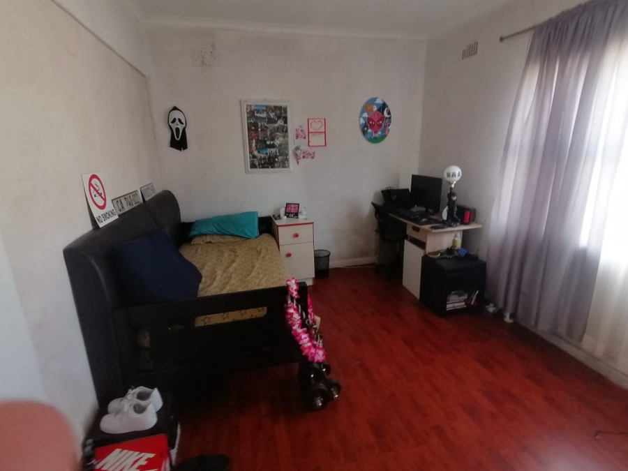 5 Bedroom Property for Sale in Lotus River Western Cape